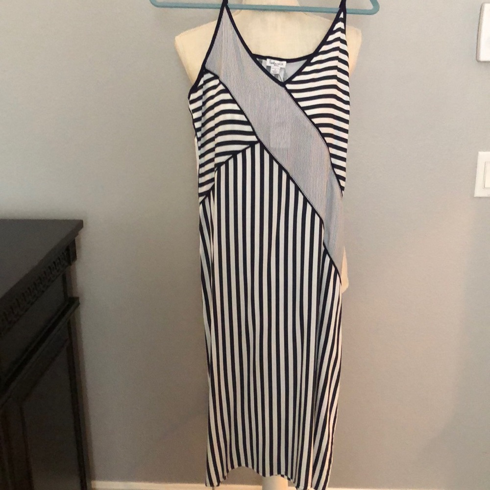 Adorable cotton beach dress! Never worn has tags!